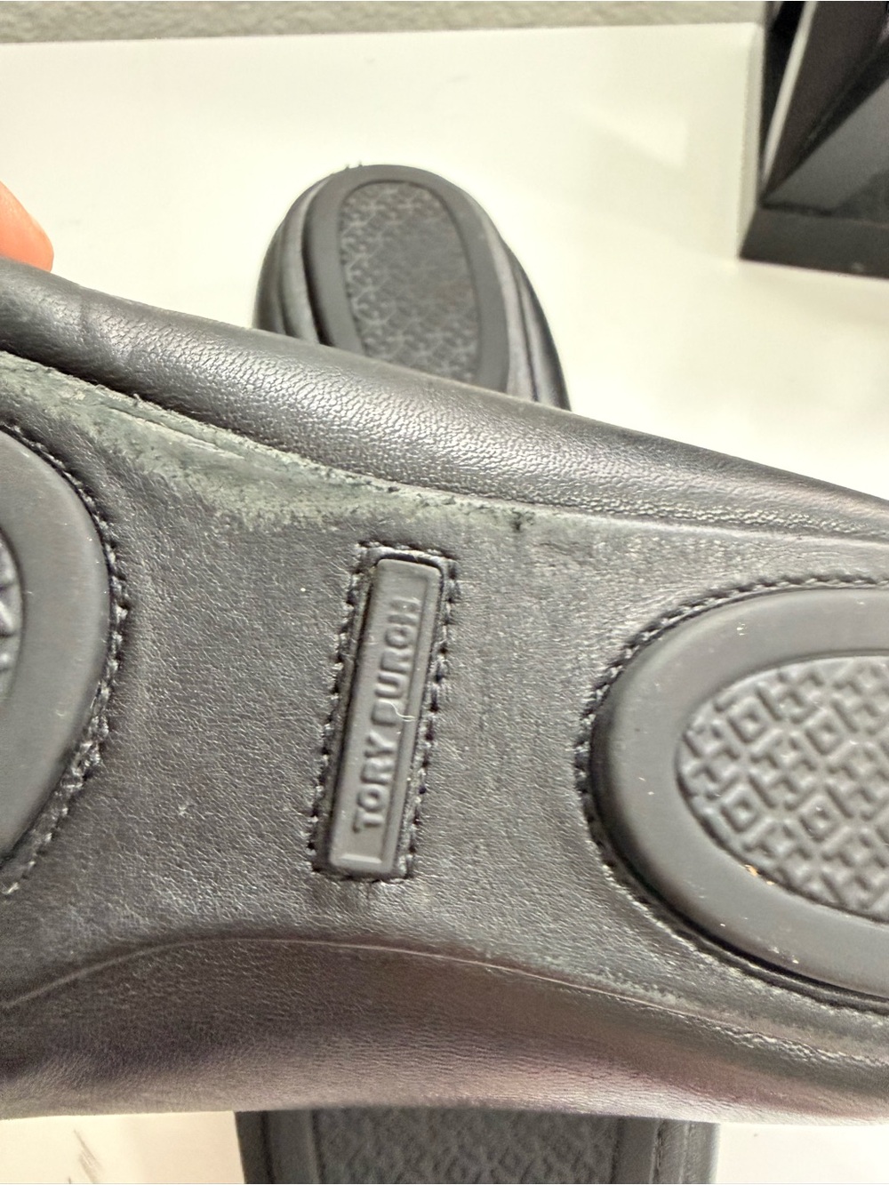 Tory Burch size 6.5 Minnie Travel Ballet Black Leather Logo Ballet Flats - Picture 7 of 7